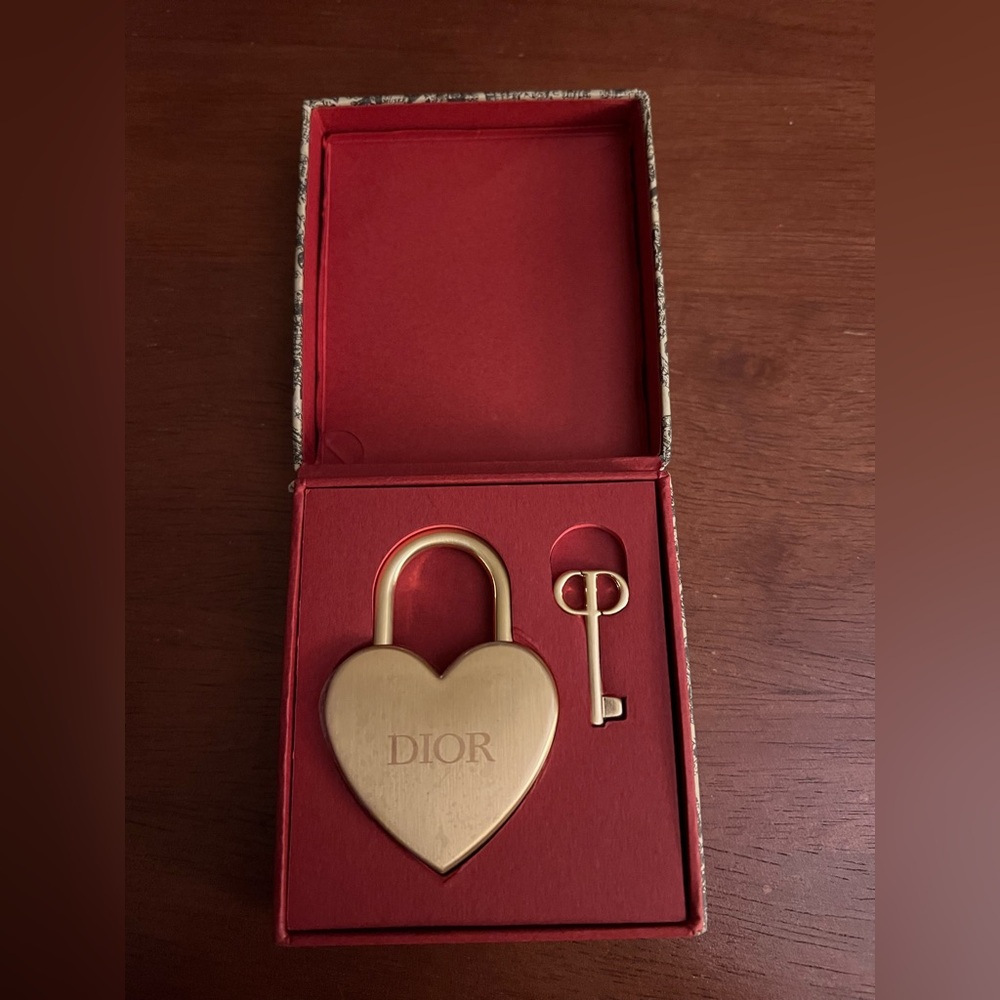Dior, Gift with purchase, Gold Heart Lock and Key